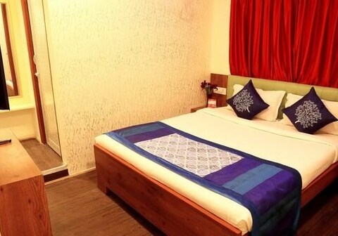 Royal Guest House and Banquet