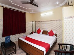 OYO 26779 Naznin Palace, Lucknow OYO 26779 Naznin Palace, Lucknow