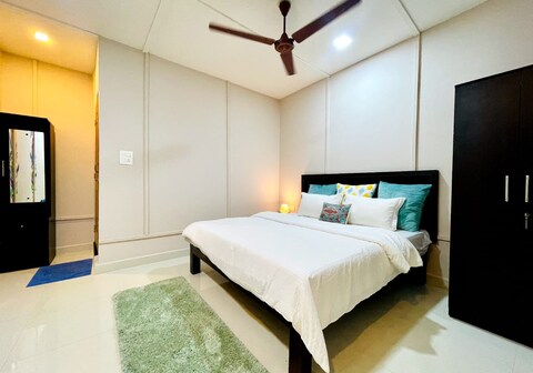 KINIS Bistro| Cottages