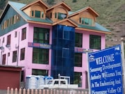 Hotel Neelgagan, Sonamarg Hotel Neelgagan, Sonamarg
