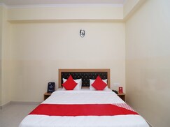 OYO 28629 Hotel Crosswind, Delhi OYO 28629 Hotel Crosswind, Delhi