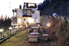 Luxury 4 bedroom Villa CHAIL Shimla, Kufri Luxury 4 bedroom Villa CHAIL Shimla, Kufri