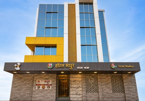 Hotel Madhur
