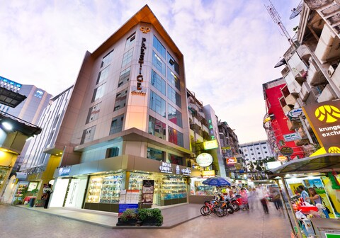 Prestige Suites Nana