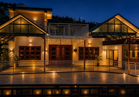 Rhythm Stays Munnar