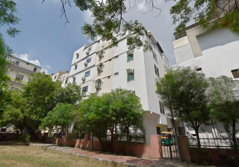 Collection O Abhineet