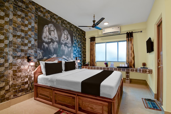 Super Townhouse Veer Savarkar International Airport formerly Dev Haveli