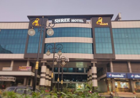 SHREE HOTEL
