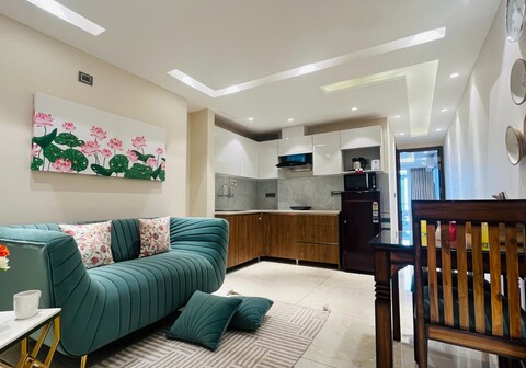 BluO 1BHK Suite - Balcony, Gym, Lift, Parking