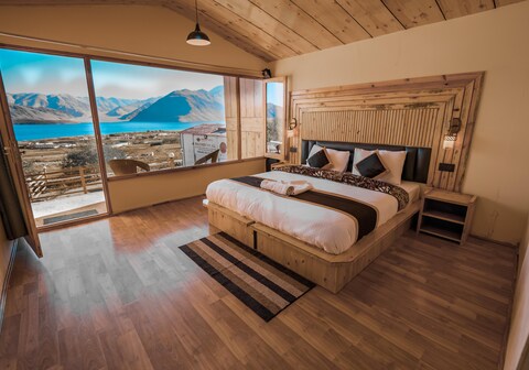 De Reeva Resort - Pangong Lake