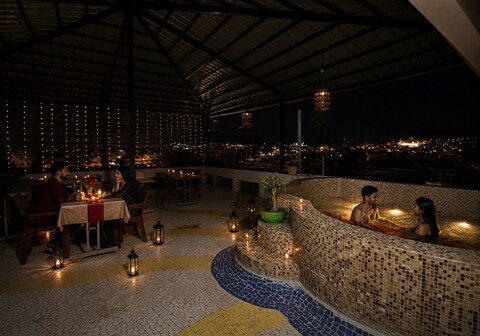 Hotel Moomal Residency