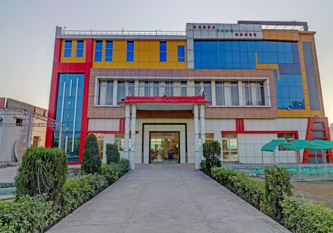 Capital O Kanha Resort