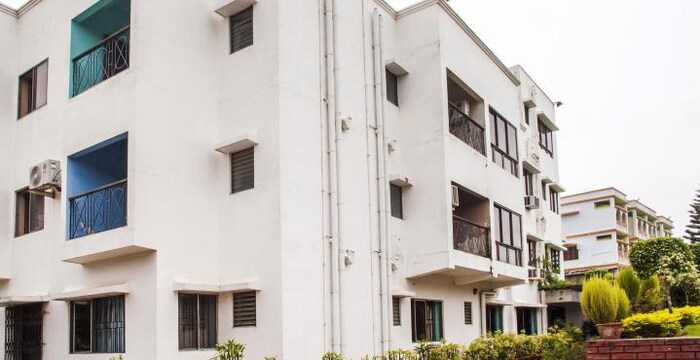 Facade (2)