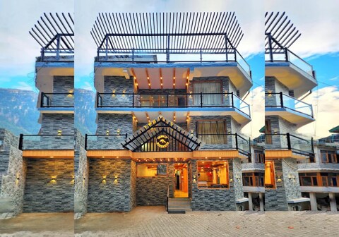 Hotel Rosewood by Tribhav