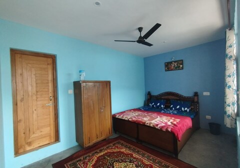 Kailash Home Stay Naddi