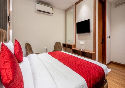 Hotel Aavaas