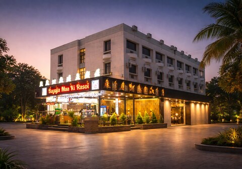 Saish Hotel