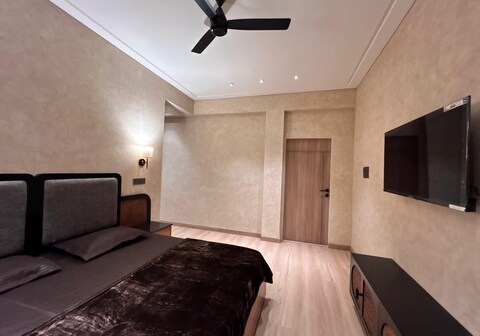 Hidden Gem by La Cassa(3bhk), sector 69