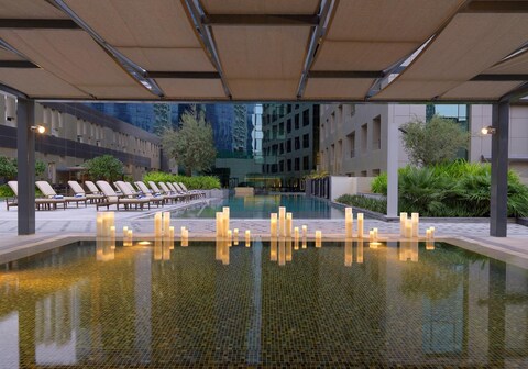 DAMAC Maison Cour Jardin