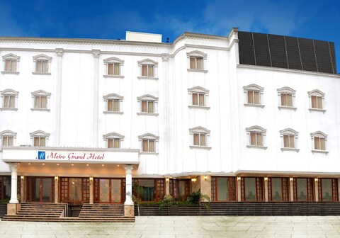 Metro Grand Hotel