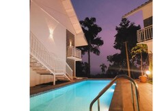 Aura Springs Resort, Munnar Aura Springs Resort, Munnar