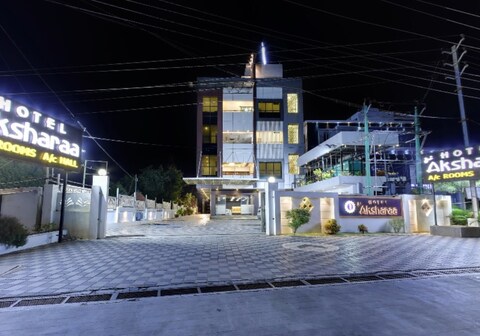 Hotel Sri Aksharaa sulur