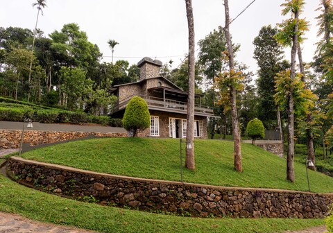 Semni Escape | Two Bedroom Plantation Bungalow at Vagamon