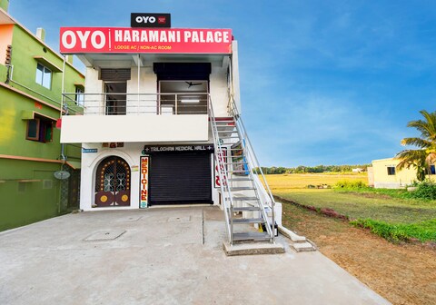 Hotel O Haramani Palace