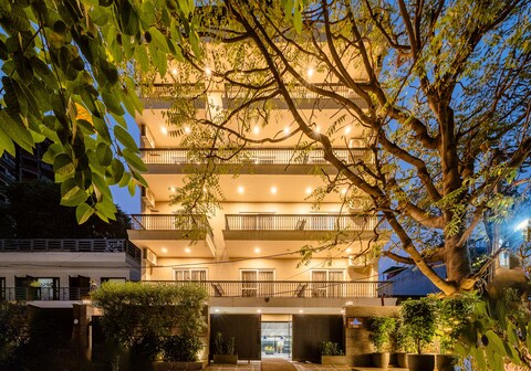 ROYAL STUDIO GOLF COURSE ROAD