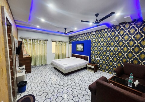 Resort Garden Retreat