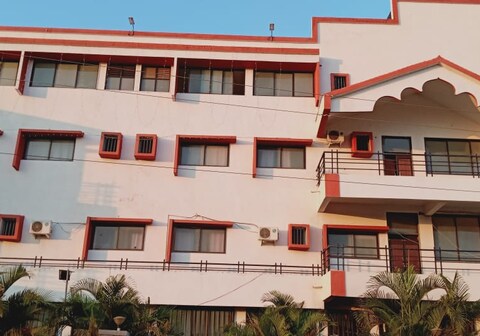 HOTEL THE MERIDIEN EXECUTIVE