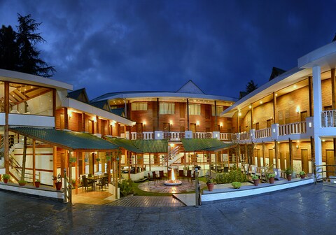 TreeHouse Chail Villas