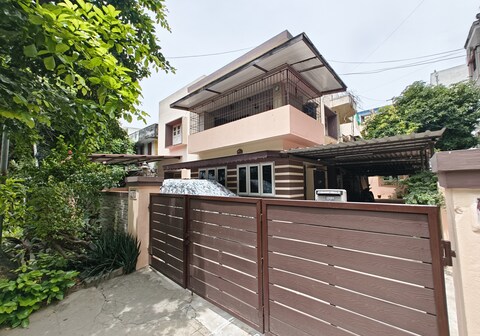 CIT Serviced Apartment