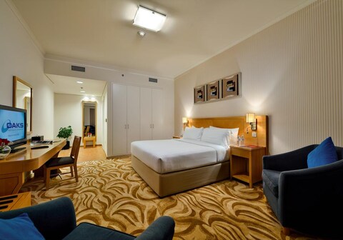 Oaks Liwa Heights Hotel Apartments