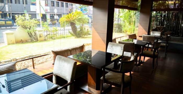 The Avenue Regent-Restaurant