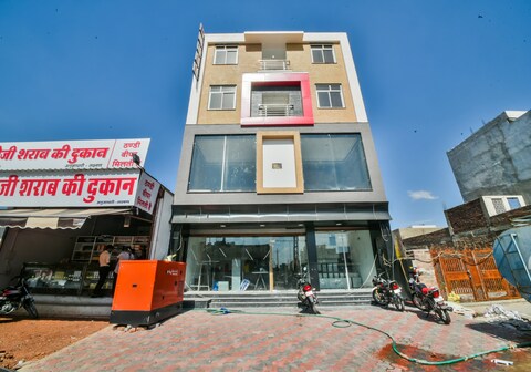 Hotel Kanchan Inn and Bar