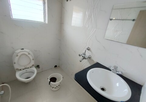 STAYMAKER Reliance Otel | City Center