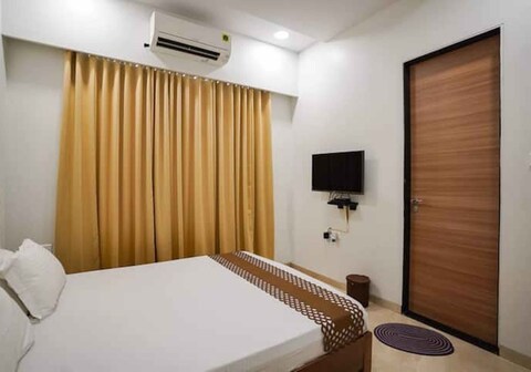 3BHK Apartment in Kharghar By Spark Fly