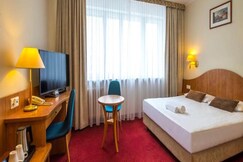 feel like home near Delhi Airport, Ghaziabad feel like home near Delhi Airport, Ghaziabad