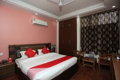 OYO 22867 Crystal Residency, Delhi OYO 22867 Crystal Residency, Delhi