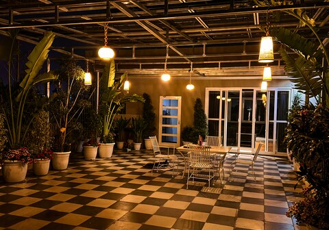 Aarna Luxury With Terrace