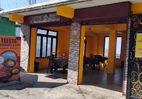 Teesta Stay & Restaurant