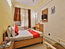 OYO 9751 Hotel Vrundavan Residency, Vadodara OYO 9751 Hotel Vrundavan Residency, Vadodara