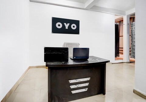 Hotel O Royal Grand Hotel