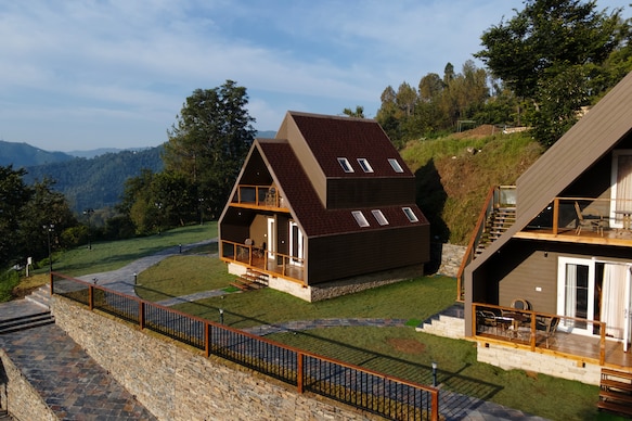 Samsara Luxury Cottages & Spa, Chail Hills