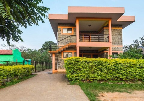 Rajathadri Hill Villa By Lexstays