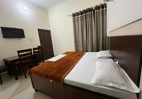 Hotel O Blessing Inn