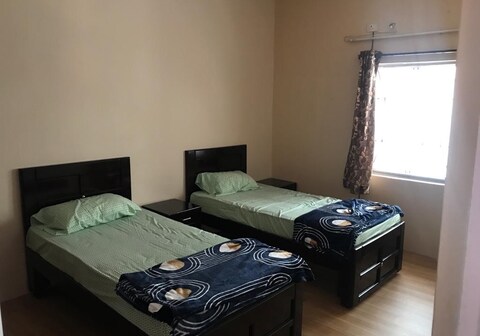 Visitors Lounge by MMG