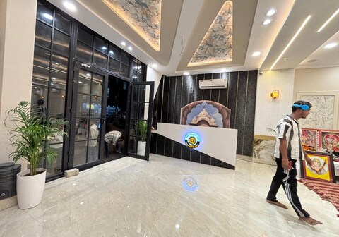 The Golden Taj, Vrindavan