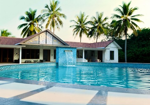 SRK LUXE RESORT